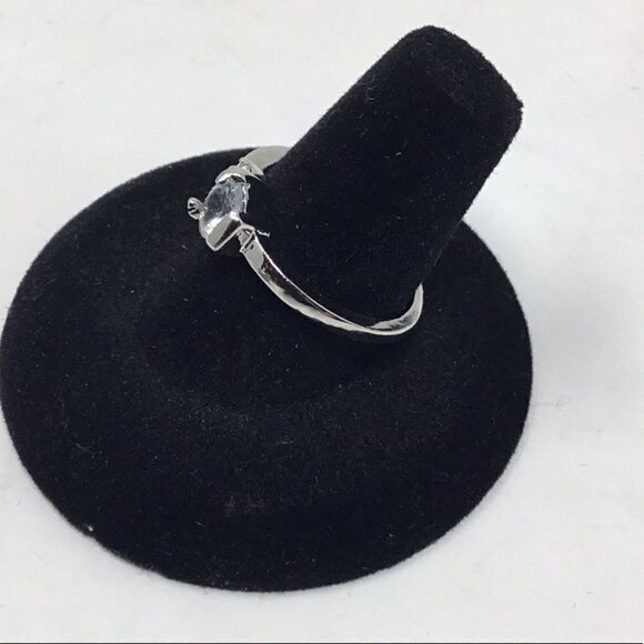 Cubic Zirconia Simple Setting Fashion Ring (H15) - Picture 4 of 6